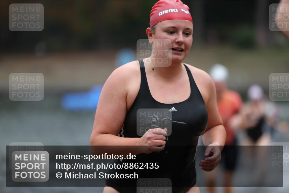 14.09.2025 - Stadtparktriathlon Michael Strokosch http://msf.ph/oto/8862435 14.09.2025 09:50:45 Schwimmen 535, 539, 566, 589, 611 meine-sportfotos.de