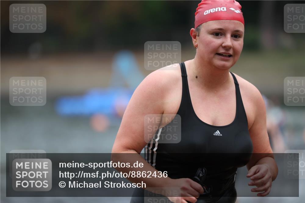14.09.2025 - Stadtparktriathlon Michael Strokosch http://msf.ph/oto/8862436 14.09.2025 09:50:45 Schwimmen 535, 539, 566, 589, 611 meine-sportfotos.de
