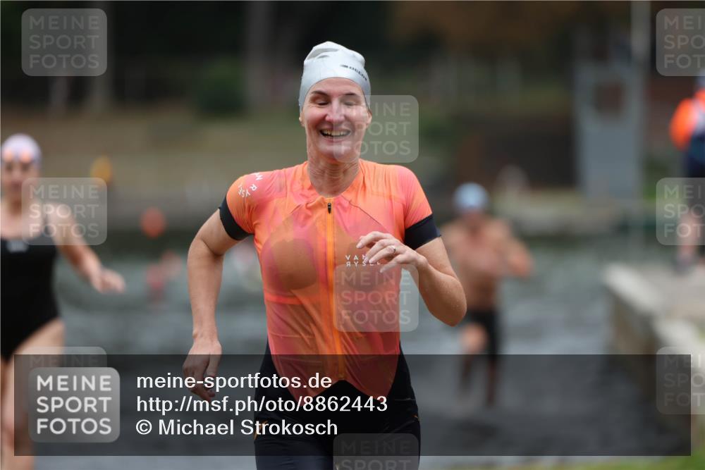 14.09.2025 - Stadtparktriathlon Michael Strokosch http://msf.ph/oto/8862443 14.09.2025 09:50:48 Schwimmen 535, 539, 566, 611 meine-sportfotos.de