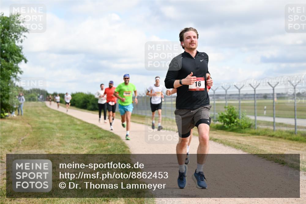14.09.2025 - Airport Race Dr. Thomas Lammeyer http://msf.ph/oto/8862453 14.09.2025 12:01:25 Laufen 16 meine-sportfotos.de