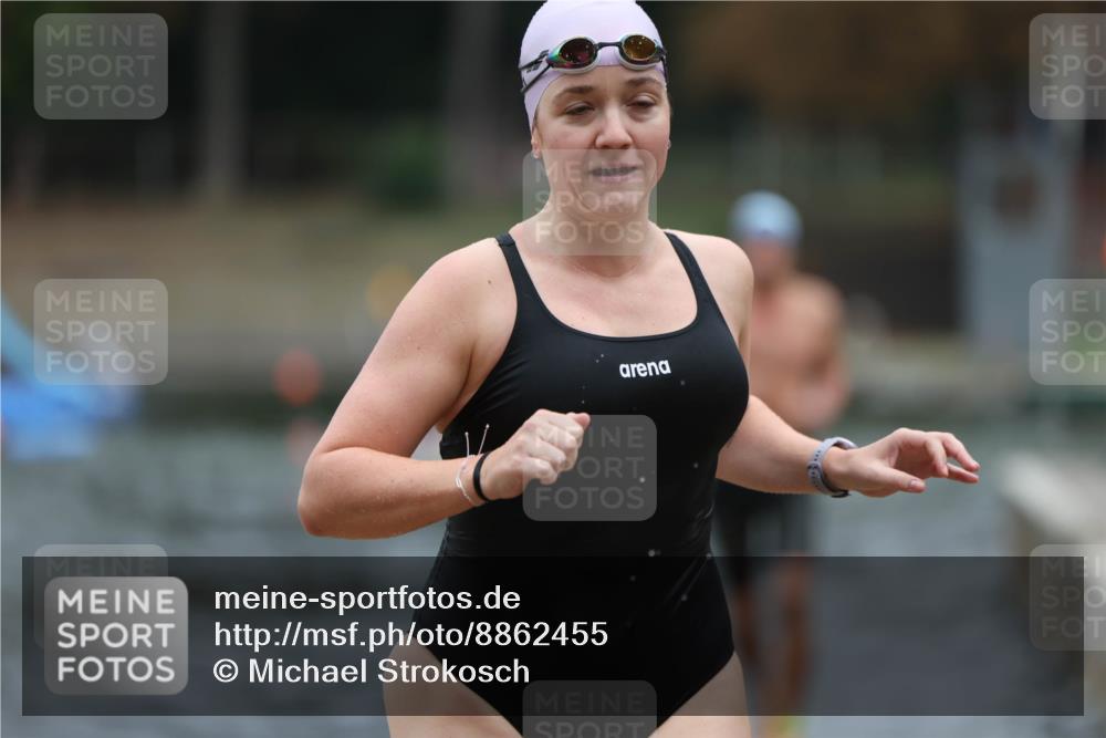 14.09.2025 - Stadtparktriathlon Michael Strokosch http://msf.ph/oto/8862455 14.09.2025 09:50:50 Schwimmen 539, 566, 611 meine-sportfotos.de