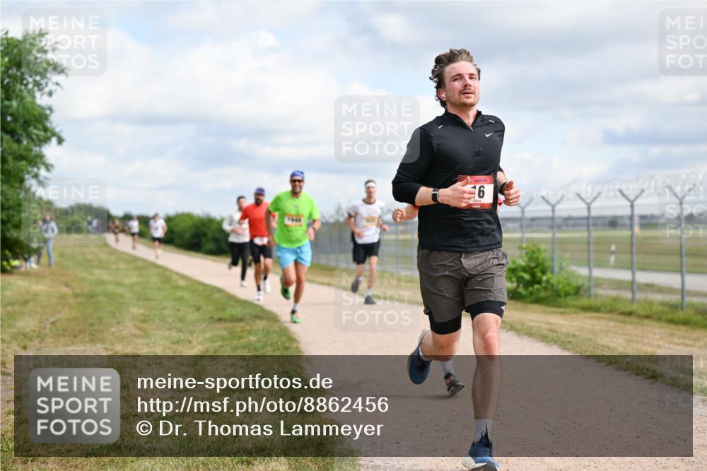 14.09.2025 - Airport Race Dr. Thomas Lammeyer http://msf.ph/oto/8862456 14.09.2025 12:01:25 Laufen 6 meine-sportfotos.de