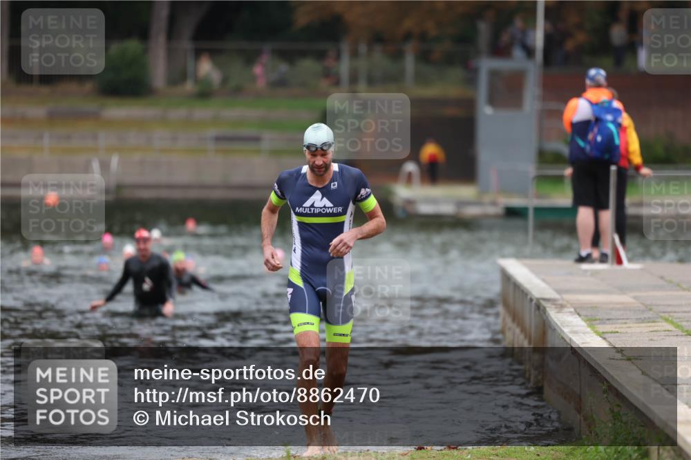 14.09.2025 - Stadtparktriathlon Michael Strokosch http://msf.ph/oto/8862470 14.09.2025 09:51:03 Schwimmen 590 meine-sportfotos.de