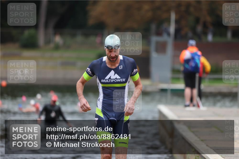 14.09.2025 - Stadtparktriathlon Michael Strokosch http://msf.ph/oto/8862481 14.09.2025 09:51:07 Schwimmen 590 meine-sportfotos.de