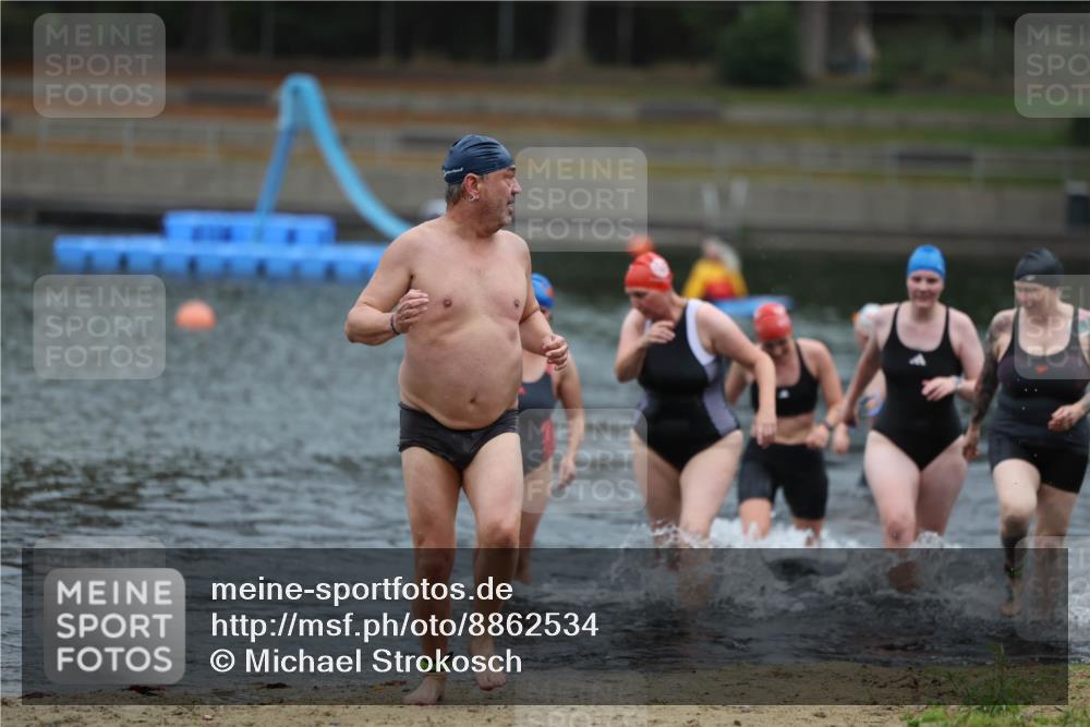 14.09.2025 - Stadtparktriathlon Michael Strokosch http://msf.ph/oto/8862534 14.09.2025 09:51:38 Schwimmen 518, 531, 558, 559, 568, 601 meine-sportfotos.de