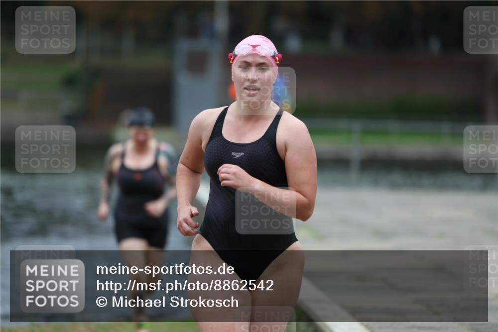 14.09.2025 - Stadtparktriathlon Michael Strokosch http://msf.ph/oto/8862542 14.09.2025 09:51:41 Schwimmen 518, 531, 558, 559, 568, 582, 601 meine-sportfotos.de