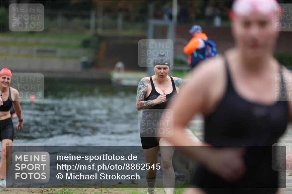 14.09.2025 - Stadtparktriathlon Michael Strokosch http://msf.ph/oto/8862545 14.09.2025 09:51:42 Schwimmen 518, 531, 558, 559, 568, 582, 601 meine-sportfotos.de