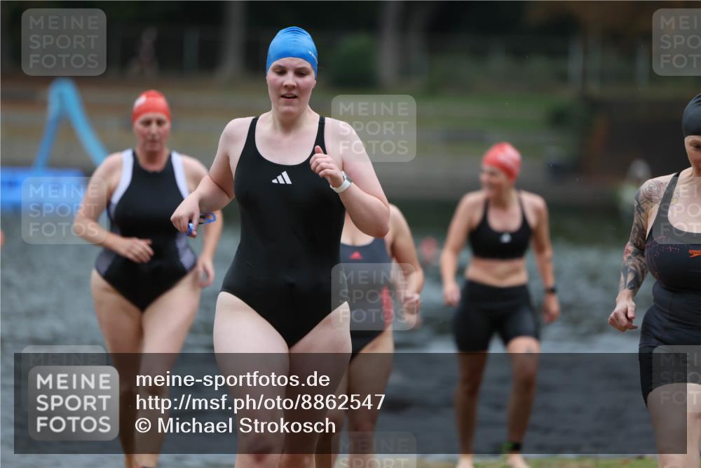 14.09.2025 - Stadtparktriathlon Michael Strokosch http://msf.ph/oto/8862547 14.09.2025 09:51:44 Schwimmen 518, 531, 558, 559, 568, 582, 601 meine-sportfotos.de