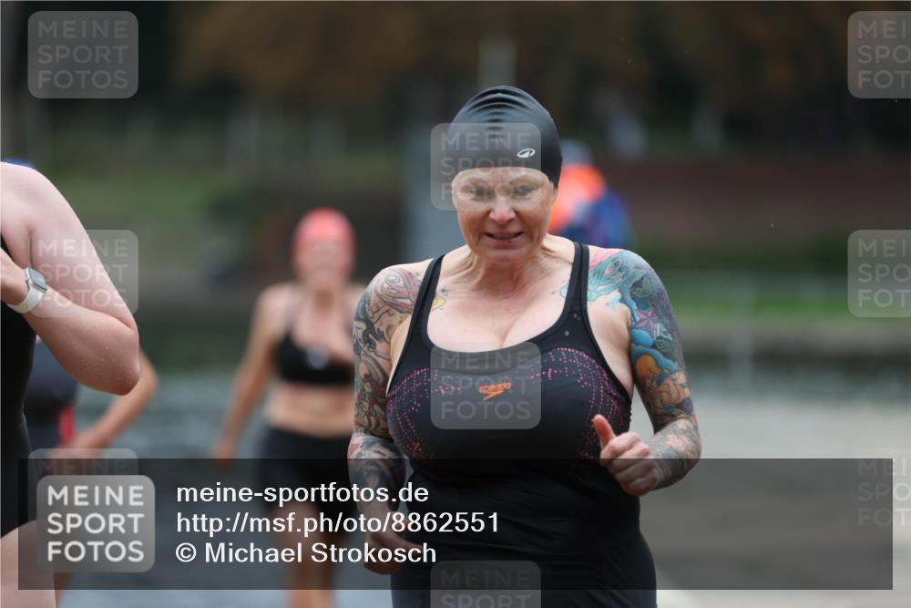 14.09.2025 - Stadtparktriathlon Michael Strokosch http://msf.ph/oto/8862551 14.09.2025 09:51:46 Schwimmen 518, 559, 568, 582, 601 meine-sportfotos.de