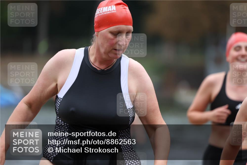 14.09.2025 - Stadtparktriathlon Michael Strokosch http://msf.ph/oto/8862563 14.09.2025 09:51:49 Schwimmen 518, 559, 568, 582, 601 meine-sportfotos.de