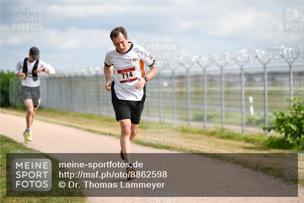 14.09.2025 - Airport Race Dr. Thomas Lammeyer http://msf.ph/oto/8862598 14.09.2025 12:01:36 Laufen 714 meine-sportfotos.de