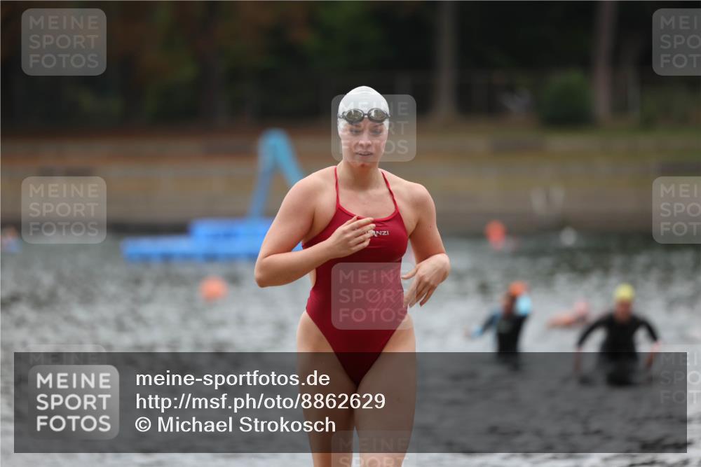 14.09.2025 - Stadtparktriathlon Michael Strokosch http://msf.ph/oto/8862629 14.09.2025 10:09:30 Schwimmen 629, 717 meine-sportfotos.de
