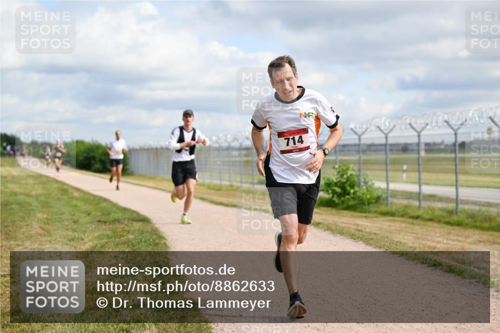 14.09.2025 - Airport Race Dr. Thomas Lammeyer http://msf.ph/oto/8862633 14.09.2025 12:01:39 Laufen 714 meine-sportfotos.de