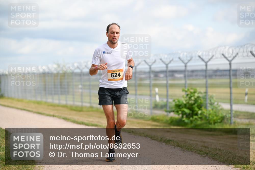 14.09.2025 - Airport Race Dr. Thomas Lammeyer http://msf.ph/oto/8862653 14.09.2025 12:01:44 Laufen 624 meine-sportfotos.de