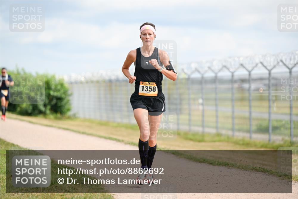 14.09.2025 - Airport Race Dr. Thomas Lammeyer http://msf.ph/oto/8862692 14.09.2025 12:01:48 Laufen 1358 meine-sportfotos.de
