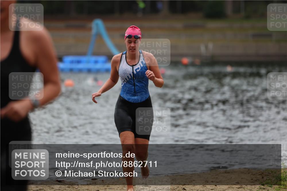 14.09.2025 - Stadtparktriathlon Michael Strokosch http://msf.ph/oto/8862711 14.09.2025 10:09:53 Schwimmen 624, 706 meine-sportfotos.de
