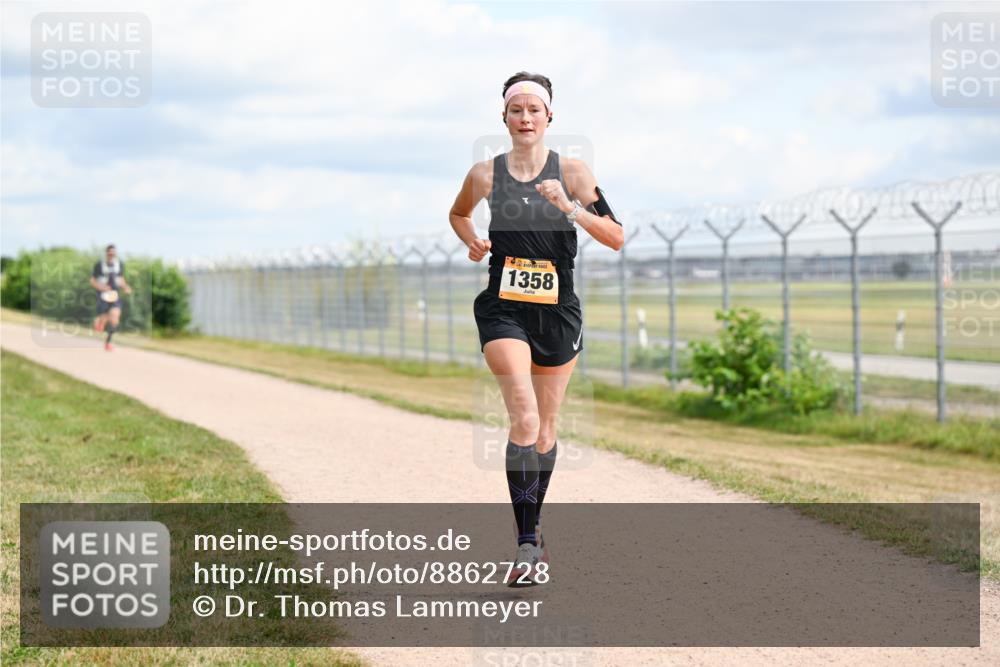 14.09.2025 - Airport Race Dr. Thomas Lammeyer http://msf.ph/oto/8862728 14.09.2025 12:01:50 Laufen 1358 meine-sportfotos.de