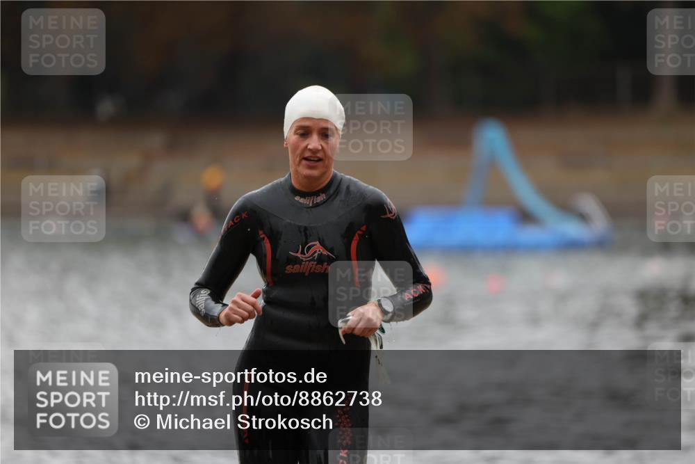 14.09.2025 - Stadtparktriathlon Michael Strokosch http://msf.ph/oto/8862738 14.09.2025 10:10:25 Schwimmen 642, 718 meine-sportfotos.de