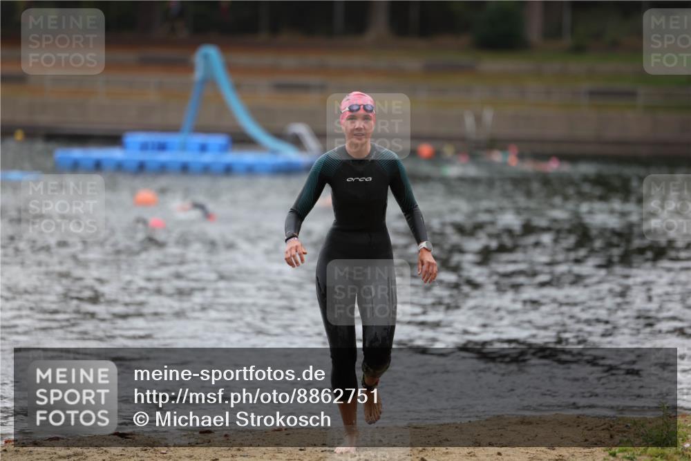 14.09.2025 - Stadtparktriathlon Michael Strokosch http://msf.ph/oto/8862751 14.09.2025 10:10:33 Schwimmen 642 meine-sportfotos.de