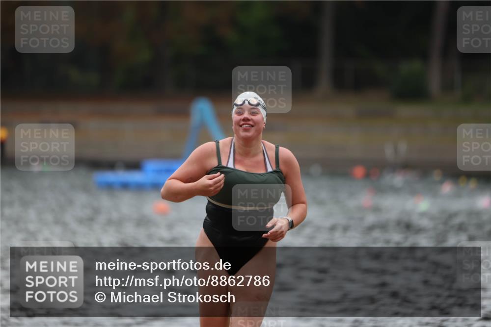 14.09.2025 - Stadtparktriathlon Michael Strokosch http://msf.ph/oto/8862786 14.09.2025 10:11:18 Schwimmen 628 meine-sportfotos.de