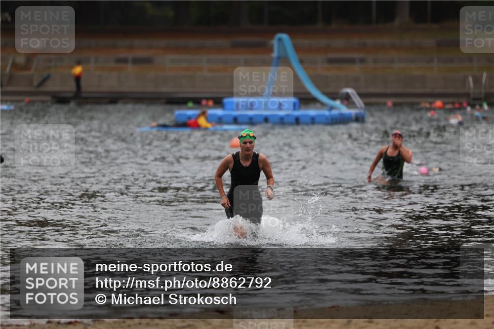 14.09.2025 - Stadtparktriathlon Michael Strokosch http://msf.ph/oto/8862792 14.09.2025 10:11:51 Schwimmen 630 meine-sportfotos.de