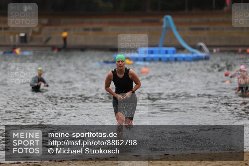 14.09.2025 - Stadtparktriathlon Michael Strokosch http://msf.ph/oto/8862798 14.09.2025 10:11:53 Schwimmen 630 meine-sportfotos.de