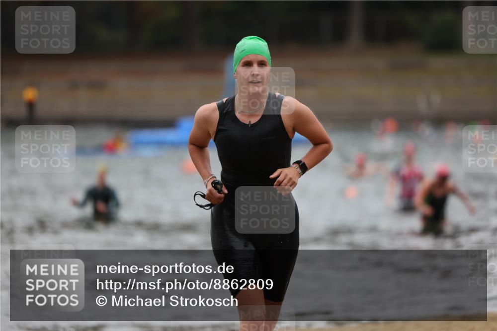 14.09.2025 - Stadtparktriathlon Michael Strokosch http://msf.ph/oto/8862809 14.09.2025 10:11:57 Schwimmen 622, 630 meine-sportfotos.de