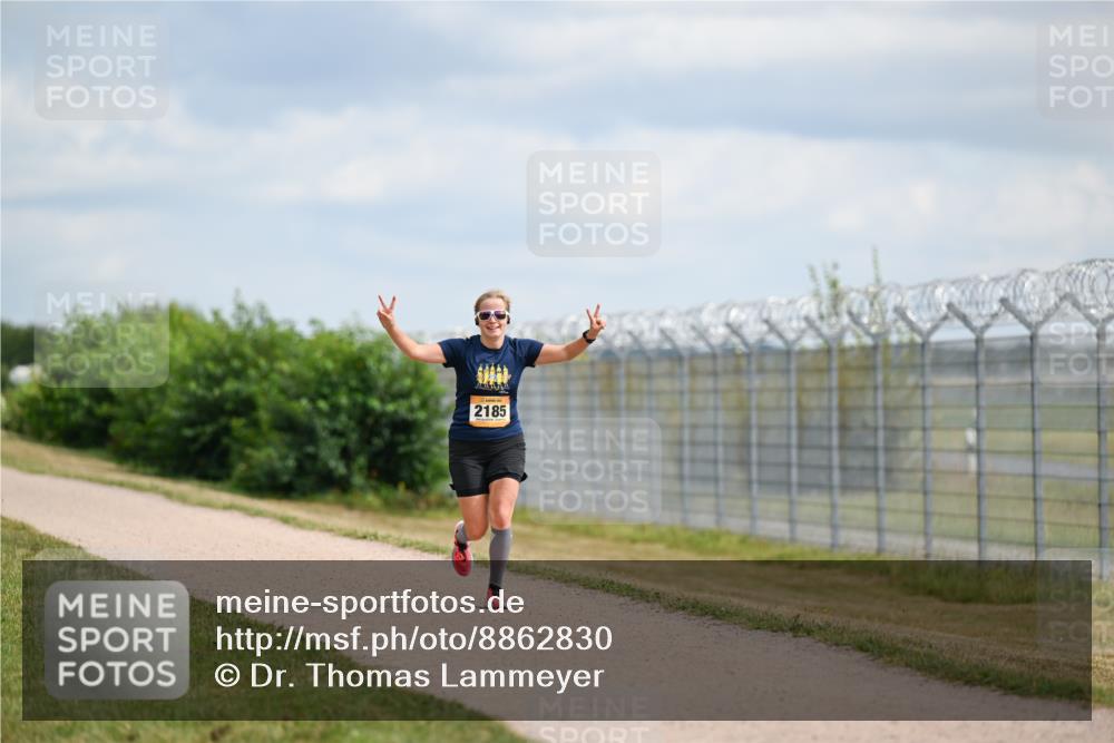 14.09.2025 - Airport Race Dr. Thomas Lammeyer http://msf.ph/oto/8862830 14.09.2025 12:02:03 Laufen 2185 meine-sportfotos.de