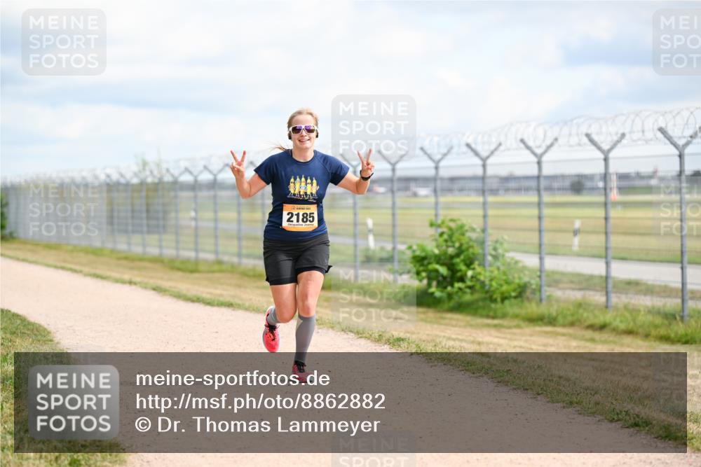 14.09.2025 - Airport Race Dr. Thomas Lammeyer http://msf.ph/oto/8862882 14.09.2025 12:02:08 Laufen 2185 meine-sportfotos.de