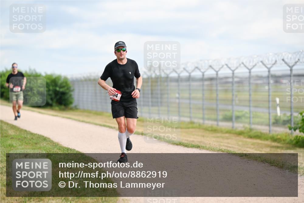 14.09.2025 - Airport Race Dr. Thomas Lammeyer http://msf.ph/oto/8862919 14.09.2025 12:02:22 Laufen 04 meine-sportfotos.de