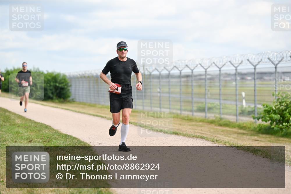 14.09.2025 - Airport Race Dr. Thomas Lammeyer http://msf.ph/oto/8862924 14.09.2025 12:02:22 Laufen  meine-sportfotos.de