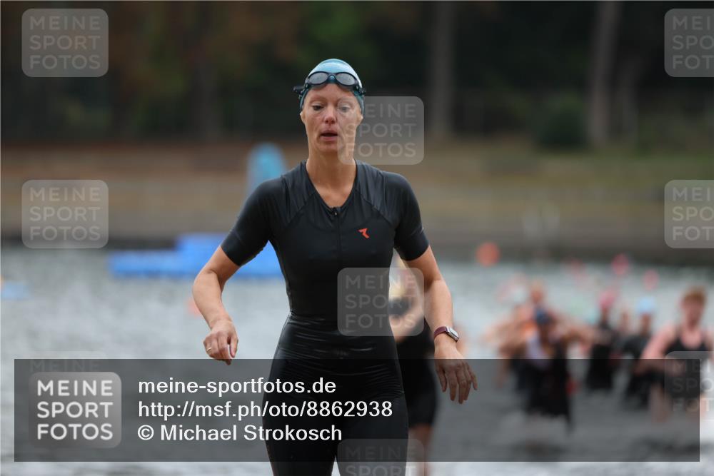 14.09.2025 - Stadtparktriathlon Michael Strokosch http://msf.ph/oto/8862938 14.09.2025 10:13:20 Schwimmen 632, 641, 659, 661, 688, 702, 716 meine-sportfotos.de