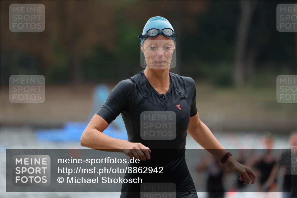 14.09.2025 - Stadtparktriathlon Michael Strokosch http://msf.ph/oto/8862942 14.09.2025 10:13:21 Schwimmen 632, 641, 659, 661, 688, 702, 716 meine-sportfotos.de