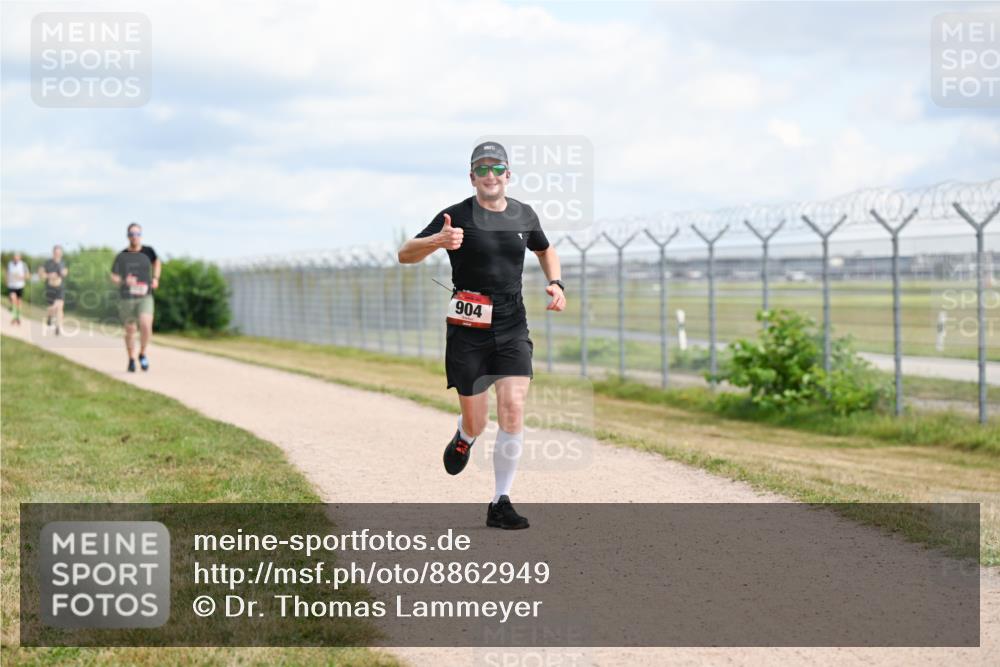 14.09.2025 - Airport Race Dr. Thomas Lammeyer http://msf.ph/oto/8862949 14.09.2025 12:02:24 Laufen 904 meine-sportfotos.de