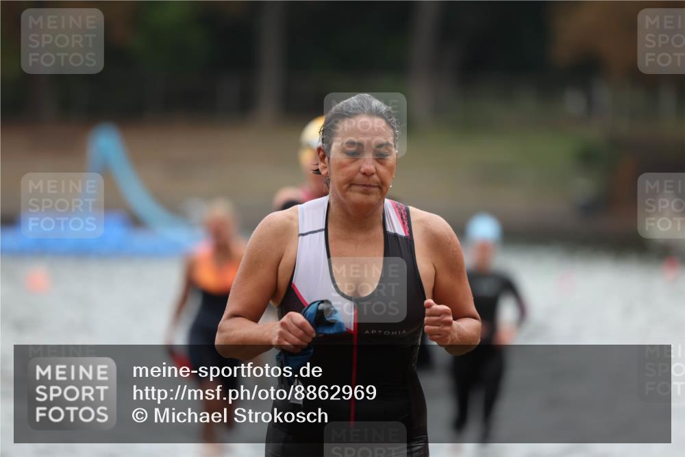 14.09.2025 - Stadtparktriathlon Michael Strokosch http://msf.ph/oto/8862969 14.09.2025 10:13:29 Schwimmen 637, 639, 641, 661, 677, 679, 688, 695, 702, 716 meine-sportfotos.de