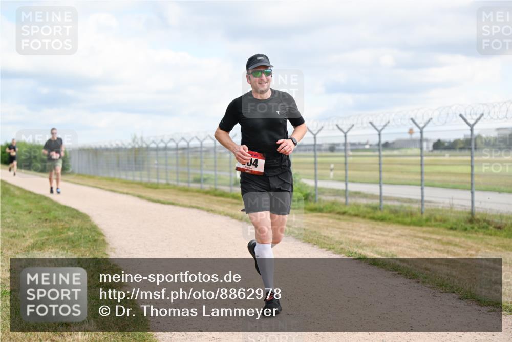 14.09.2025 - Airport Race Dr. Thomas Lammeyer http://msf.ph/oto/8862978 14.09.2025 12:02:25 Laufen 04 meine-sportfotos.de