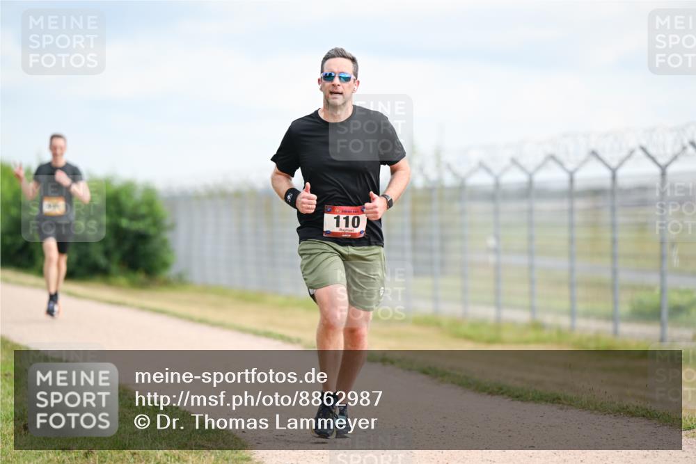 14.09.2025 - Airport Race Dr. Thomas Lammeyer http://msf.ph/oto/8862987 14.09.2025 12:02:28 Laufen 110 meine-sportfotos.de