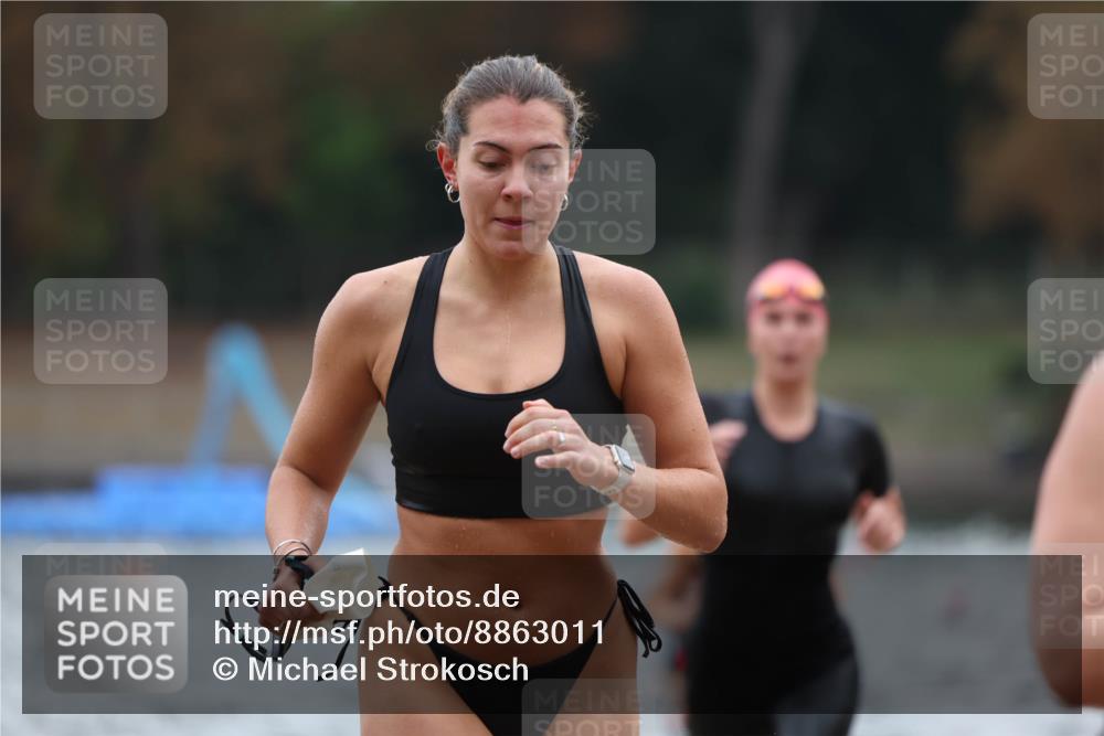 14.09.2025 - Stadtparktriathlon Michael Strokosch http://msf.ph/oto/8863011 14.09.2025 10:13:41 Schwimmen 639, 648, 657, 679, 685, 694 meine-sportfotos.de