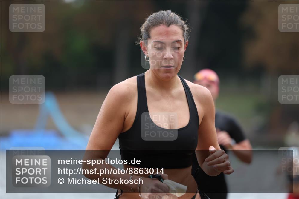 14.09.2025 - Stadtparktriathlon Michael Strokosch http://msf.ph/oto/8863014 14.09.2025 10:13:42 Schwimmen 639, 648, 657, 679, 685, 694 meine-sportfotos.de
