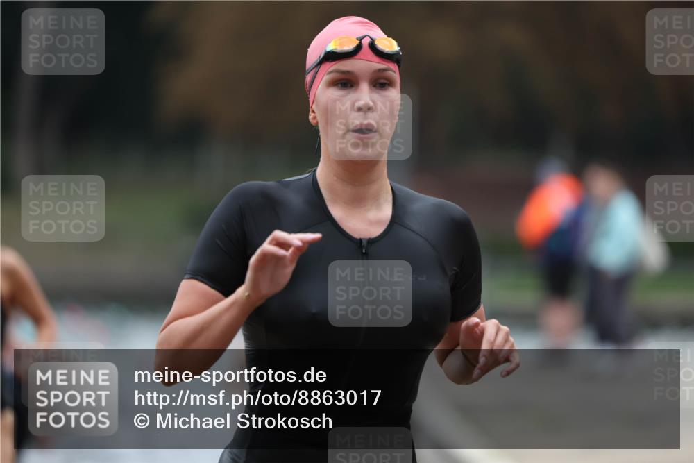 14.09.2025 - Stadtparktriathlon Michael Strokosch http://msf.ph/oto/8863017 14.09.2025 10:13:43 Schwimmen 639, 648, 657, 679, 685, 694, 712 meine-sportfotos.de