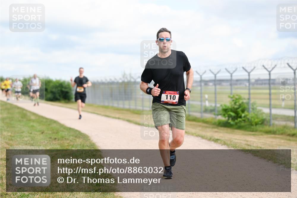 14.09.2025 - Airport Race Dr. Thomas Lammeyer http://msf.ph/oto/8863032 14.09.2025 12:02:31 Laufen 110 meine-sportfotos.de