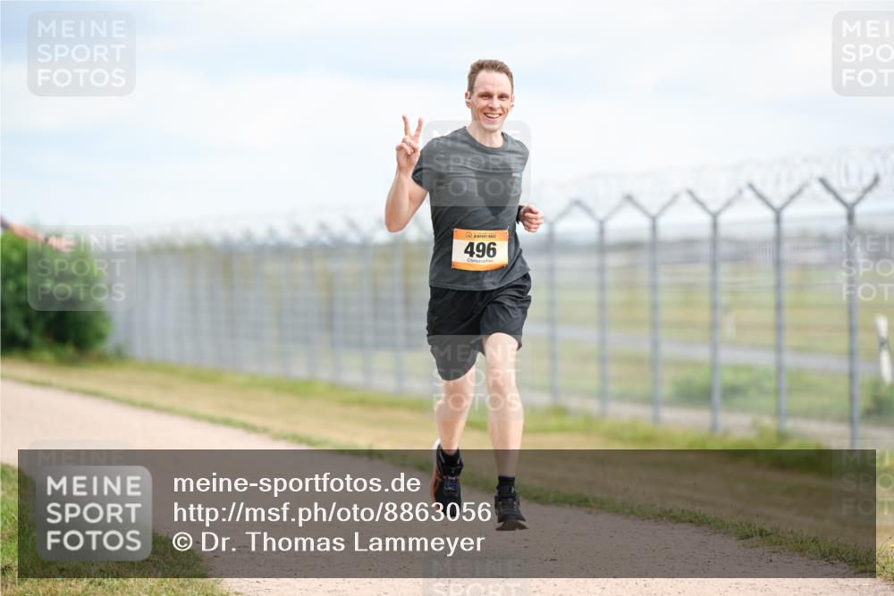 14.09.2025 - Airport Race Dr. Thomas Lammeyer http://msf.ph/oto/8863056 14.09.2025 12:02:33 Laufen 496 meine-sportfotos.de