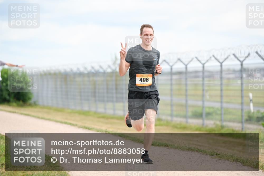 14.09.2025 - Airport Race Dr. Thomas Lammeyer http://msf.ph/oto/8863058 14.09.2025 12:02:33 Laufen 496 meine-sportfotos.de
