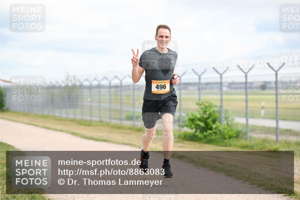 14.09.2025 - Airport Race Dr. Thomas Lammeyer http://msf.ph/oto/8863083 14.09.2025 12:02:34 Laufen 496 meine-sportfotos.de