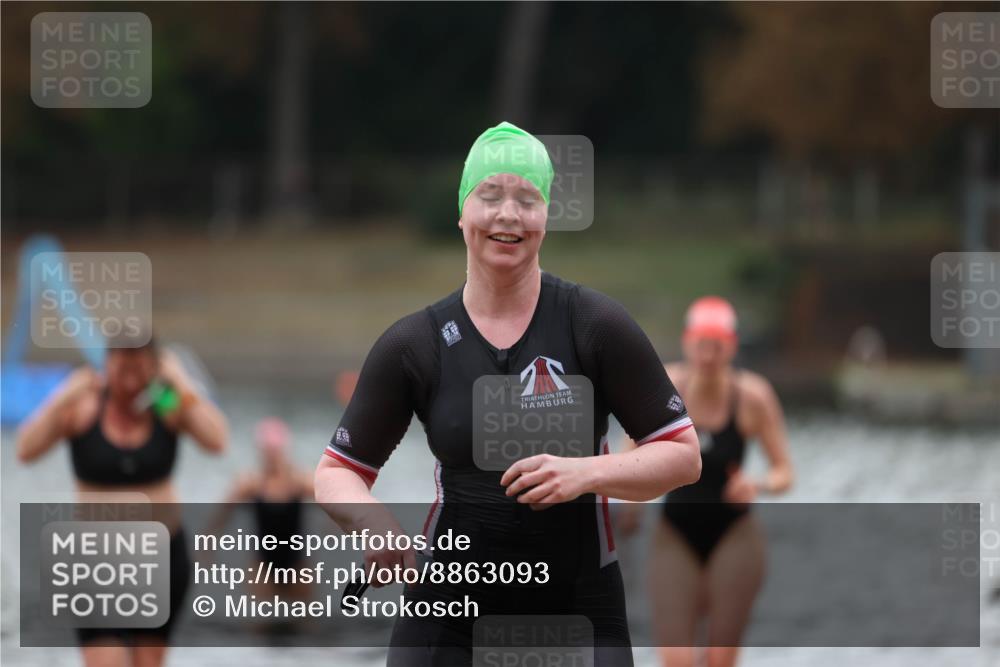 14.09.2025 - Stadtparktriathlon Michael Strokosch http://msf.ph/oto/8863093 14.09.2025 10:14:09 Schwimmen 627, 647, 700, 714 meine-sportfotos.de