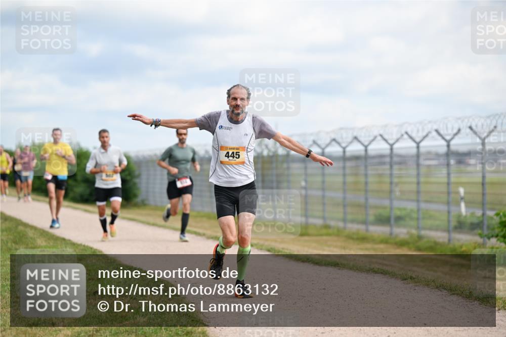 14.09.2025 - Airport Race Dr. Thomas Lammeyer http://msf.ph/oto/8863132 14.09.2025 12:02:38 Laufen 445 meine-sportfotos.de