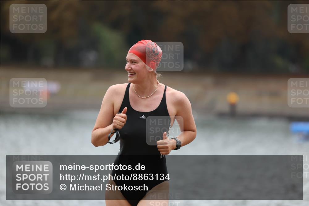 14.09.2025 - Stadtparktriathlon Michael Strokosch http://msf.ph/oto/8863134 14.09.2025 10:14:23 Schwimmen 647, 650, 683, 698, 704, 720 meine-sportfotos.de
