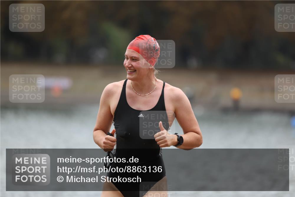 14.09.2025 - Stadtparktriathlon Michael Strokosch http://msf.ph/oto/8863136 14.09.2025 10:14:23 Schwimmen 647, 650, 683, 698, 704, 720 meine-sportfotos.de