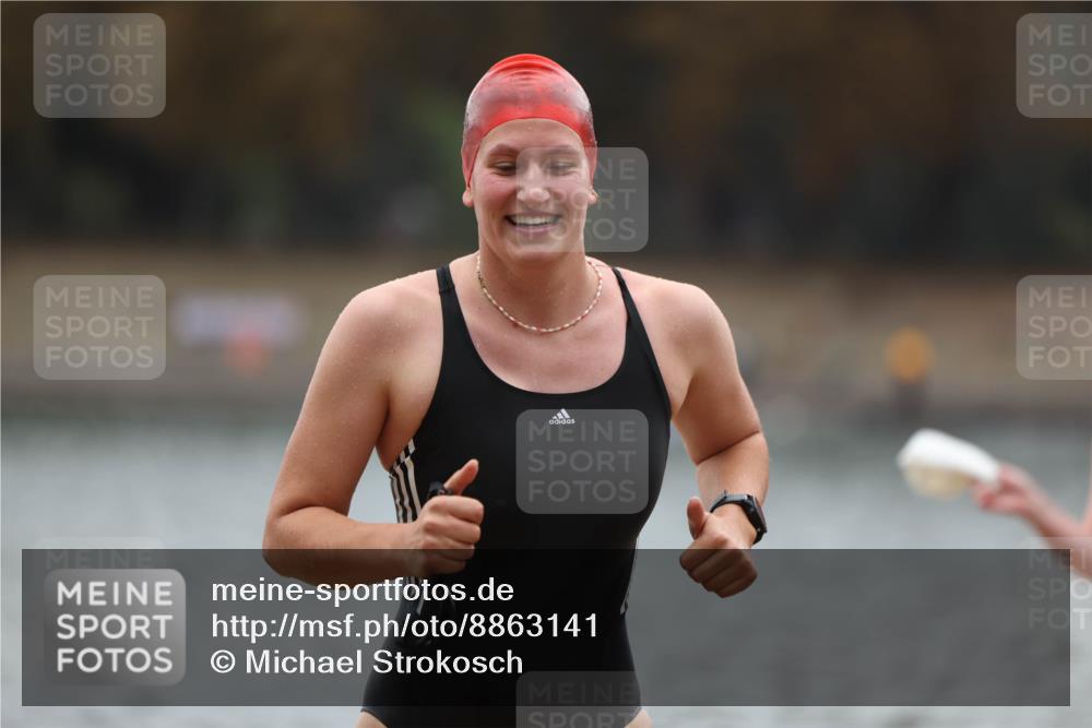 14.09.2025 - Stadtparktriathlon Michael Strokosch http://msf.ph/oto/8863141 14.09.2025 10:14:24 Schwimmen 647, 650, 683, 698, 704, 720 meine-sportfotos.de