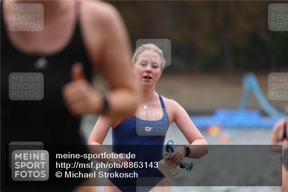 14.09.2025 - Stadtparktriathlon Michael Strokosch http://msf.ph/oto/8863143 14.09.2025 10:14:25 Schwimmen 647, 650, 683, 698, 704, 720 meine-sportfotos.de